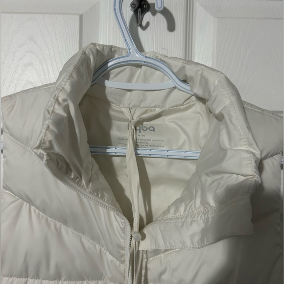 Reitmans (hyba) puffer vest - Picture 2 of 3